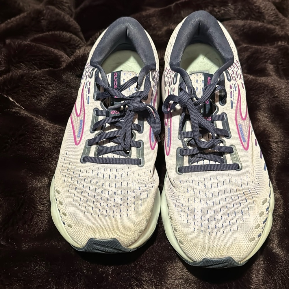 Brooks shoes Women Sz 11 US Glycerin 20 Running Sneaker White Orchid
